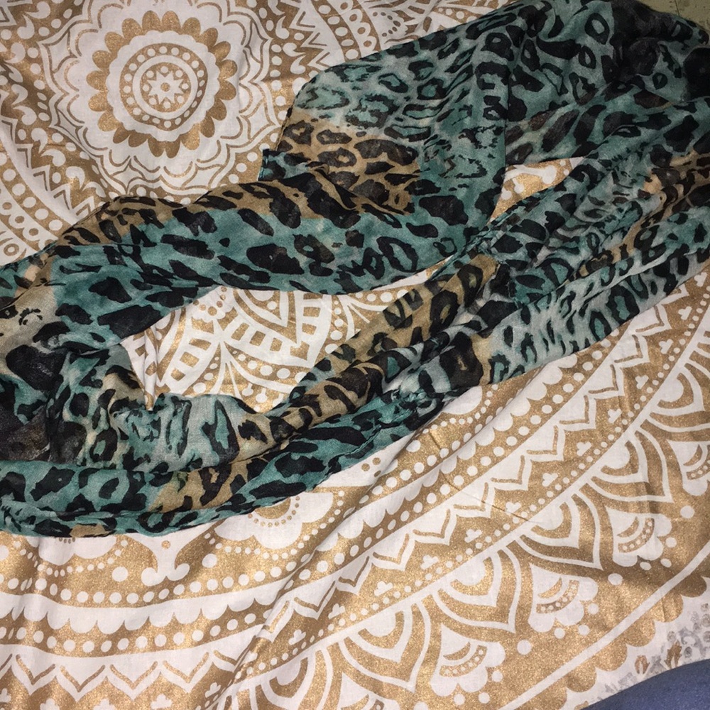 Neck scarf